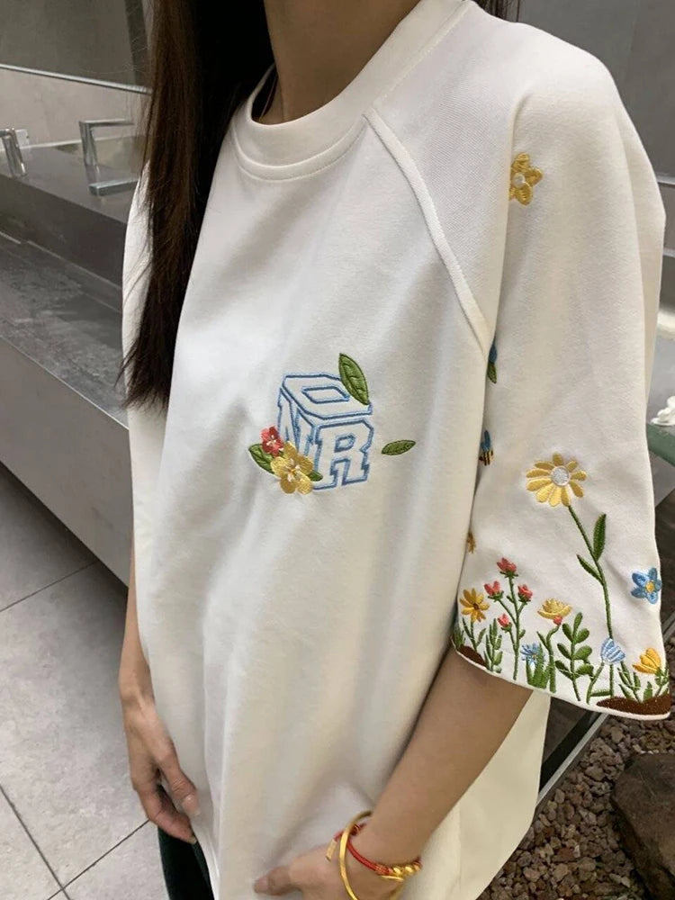 VILZSTUDIOS Flowers Embroidery Loose T-Shirt