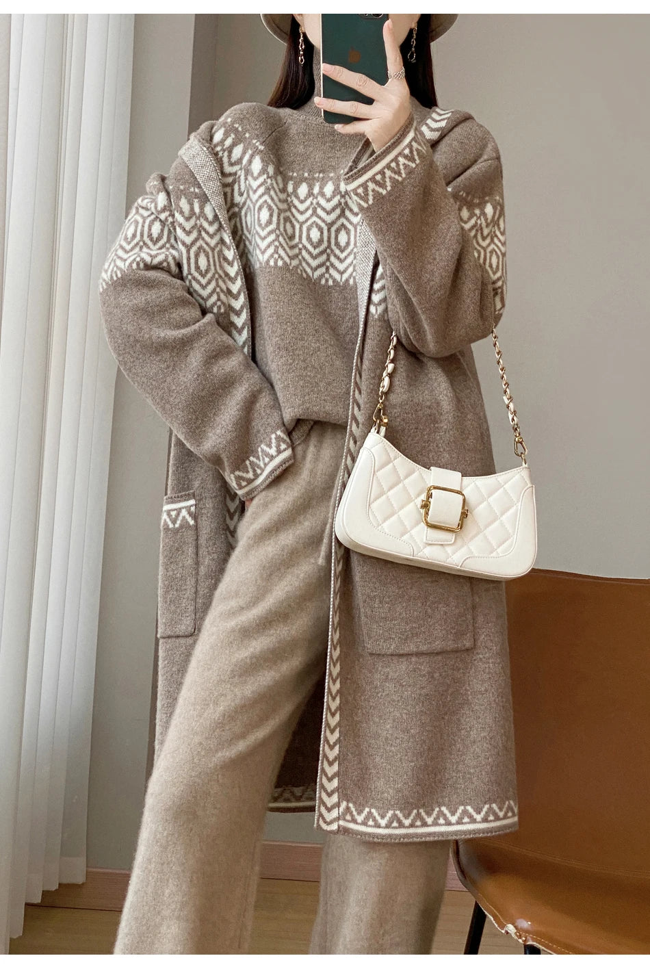 VILZSTUDIOS Warm Wool Hooded Coat
