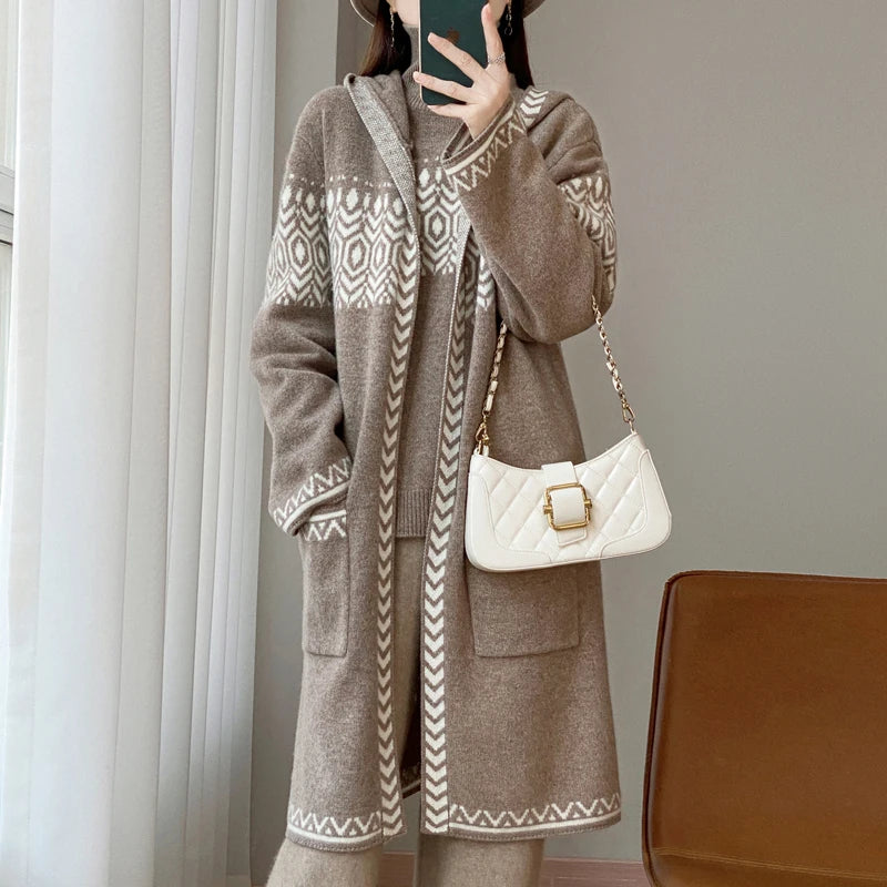 VILZSTUDIOS Warm Wool Hooded Coat