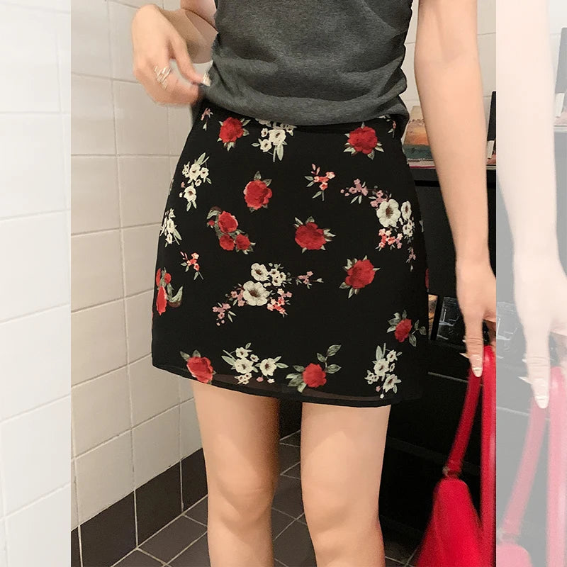 VILZSTUDIOS Spicy Retro Floral Mini Skirt