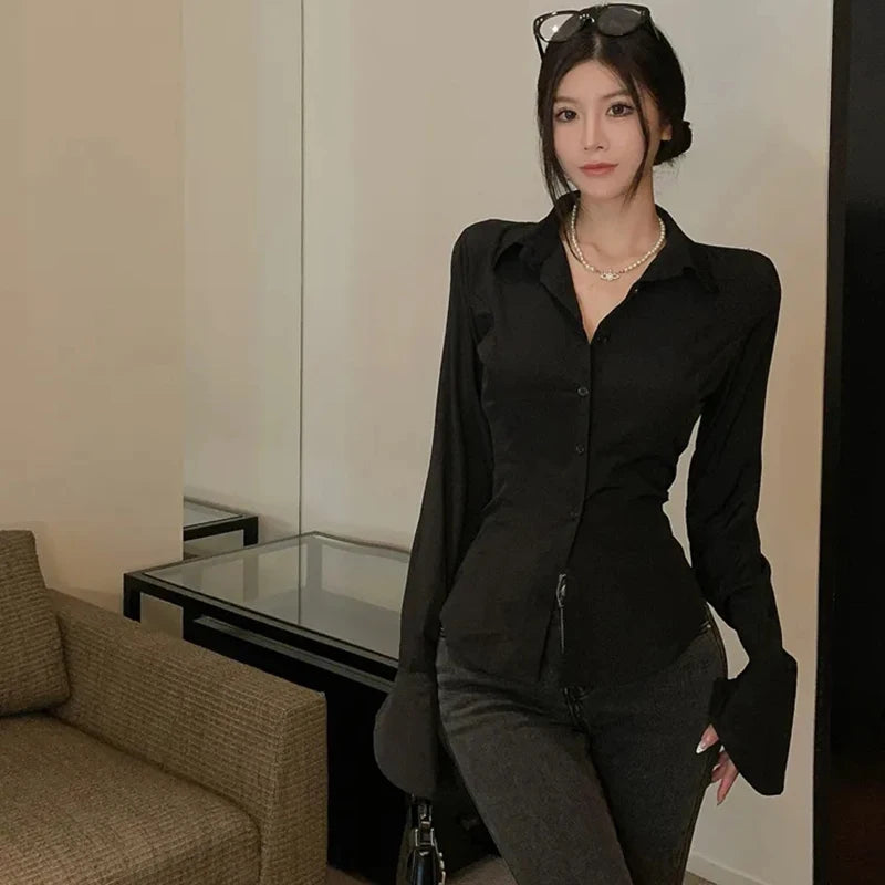 VILZSTUDIOS Slim Bell Sleeve Shirt