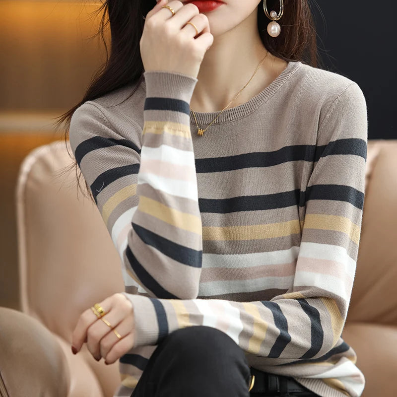 VILZSTUDIOS Striped Knitted Round Neck Sweater