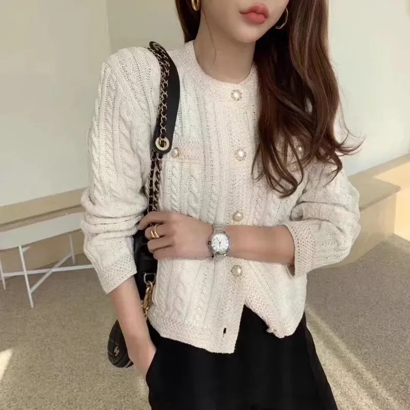 VILZSTUDIOS Elegant Knit Cardigan