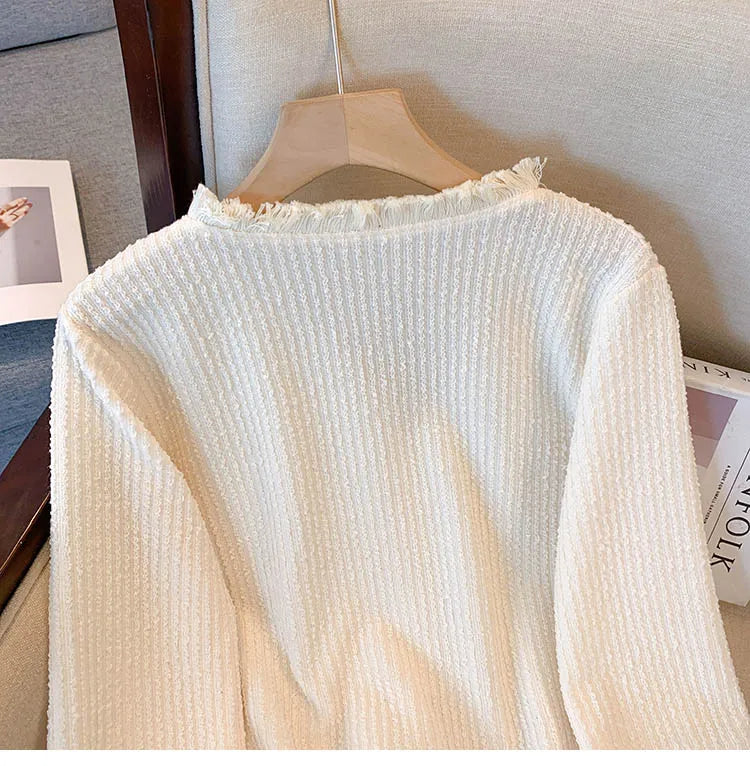 VILZSTUDIOS Elegant Knitted V-Neck Cardigan