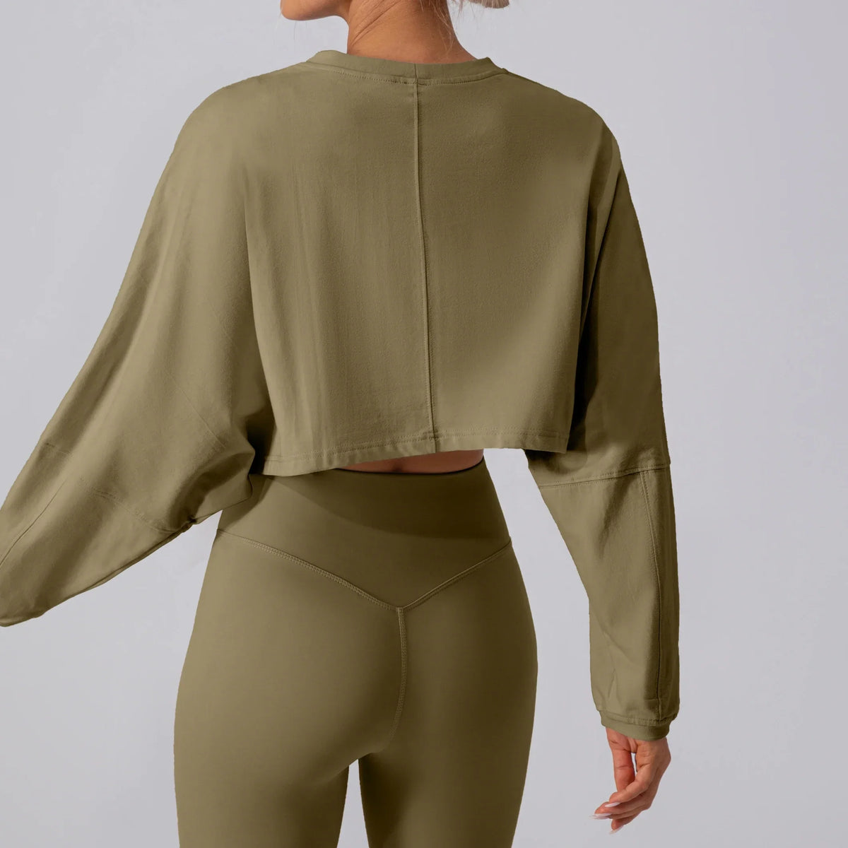 VILZSTUDIOS Breathable Long Sleeve Sports Crop Top