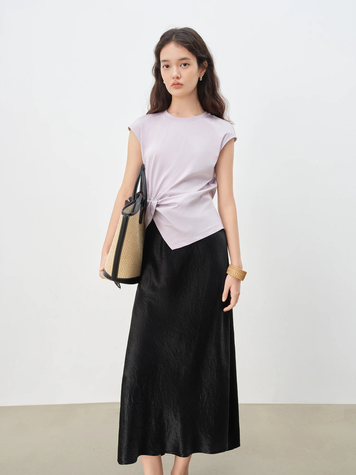 VILZSTUDIOS Petite Round Neck Twist Knot T-Shirt