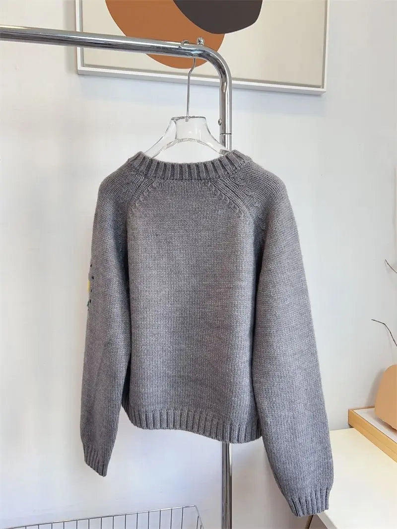 VILZSTUDIOS Flower Embroidered Sweater