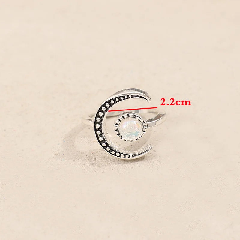 VILZSTUDIOS Bohemian Moonstone Carving Silver Ring