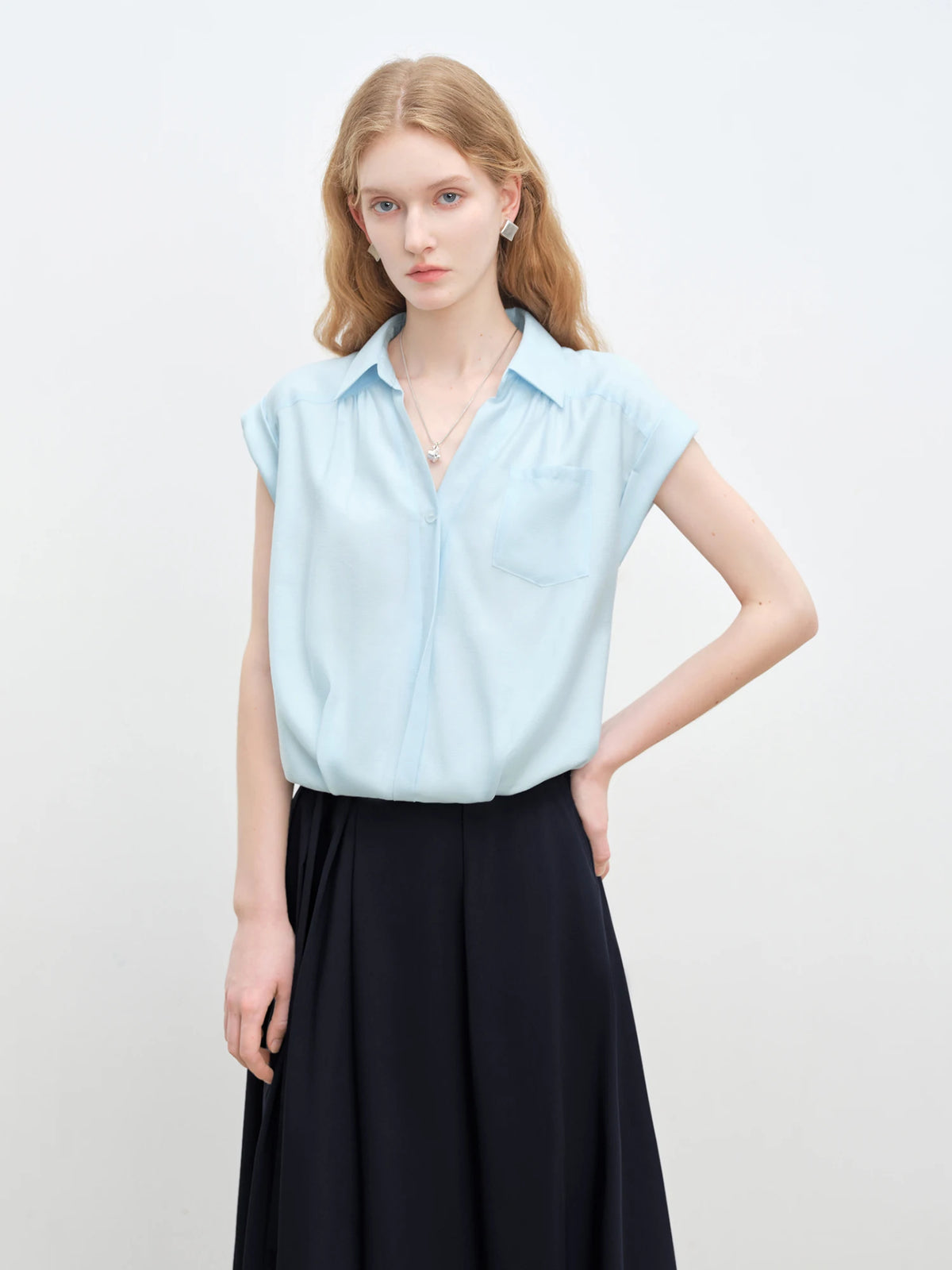 VILZSTUDIOS French Lazy Relaxed V-Neck Commuter Blouse