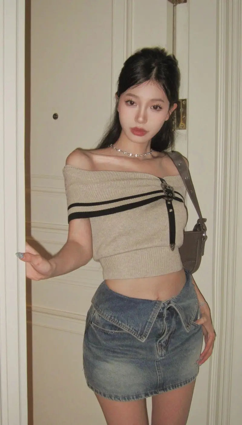 VILZSTUDIOS Sultry Collarbone Knit Crop Top