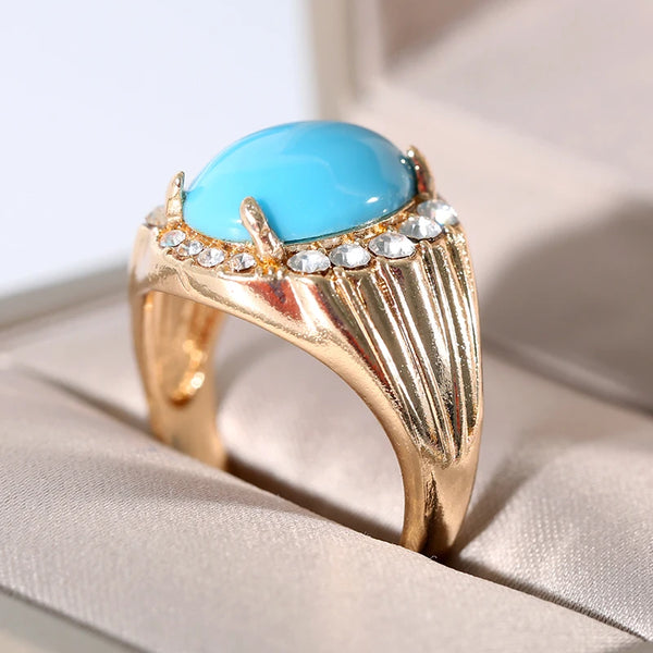 Exquisite Blue Stone Gold Ring