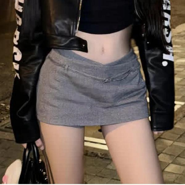 Vintage Low Waist Belted Mini Shorts