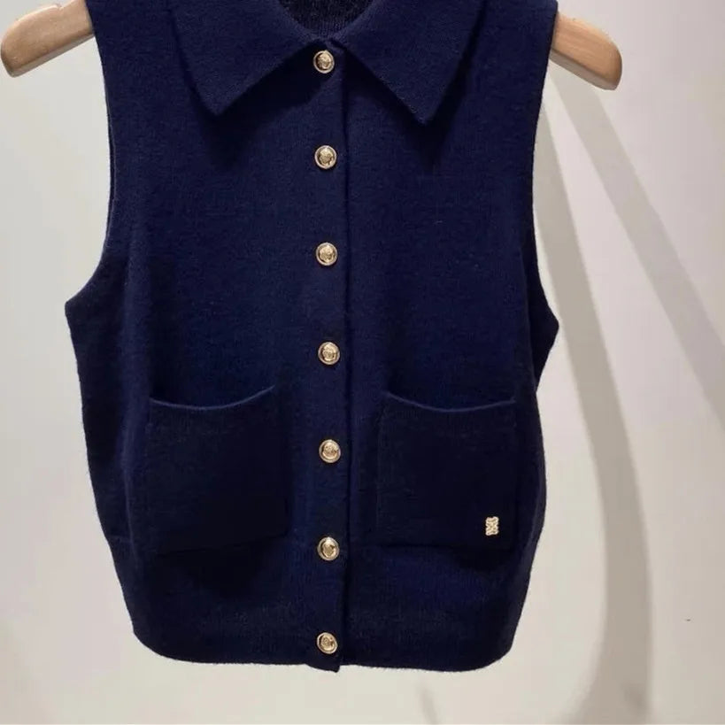VILZSTUDIOS Slim Fit Sleeveless Knit Vest