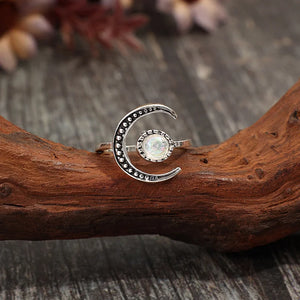VILZSTUDIOS Bohemian Moonstone Carving Silver Ring