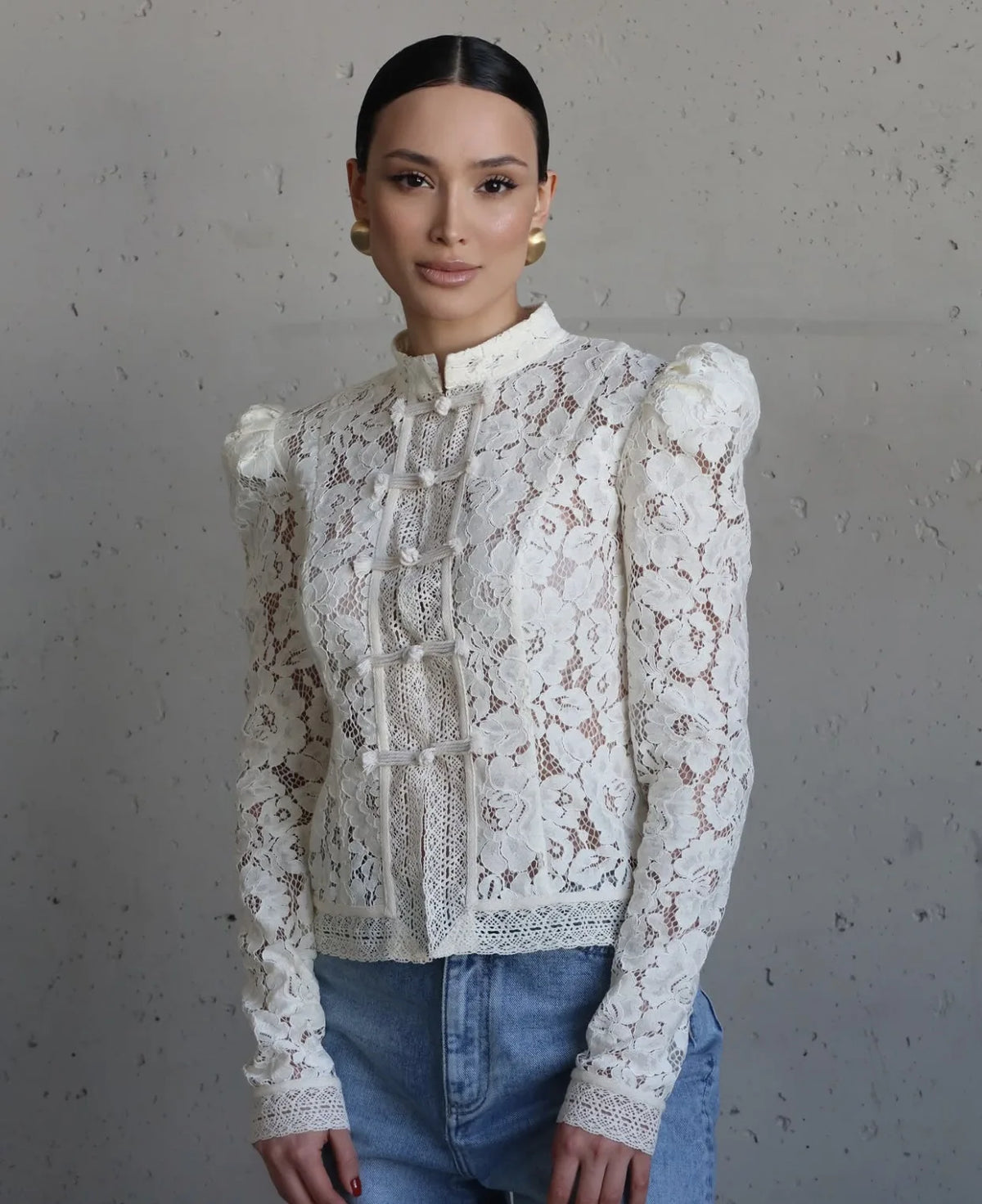 VILZSTUDIOS Elegant Lace Flower Long Sleeve Blouse