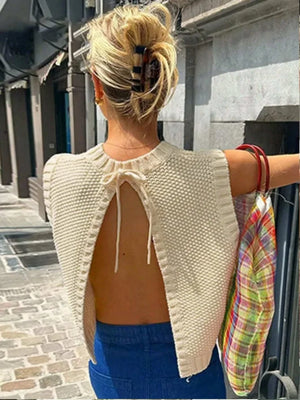 VILZSTUDIOS Cozy Sleeveless Sweater with Back Slit
