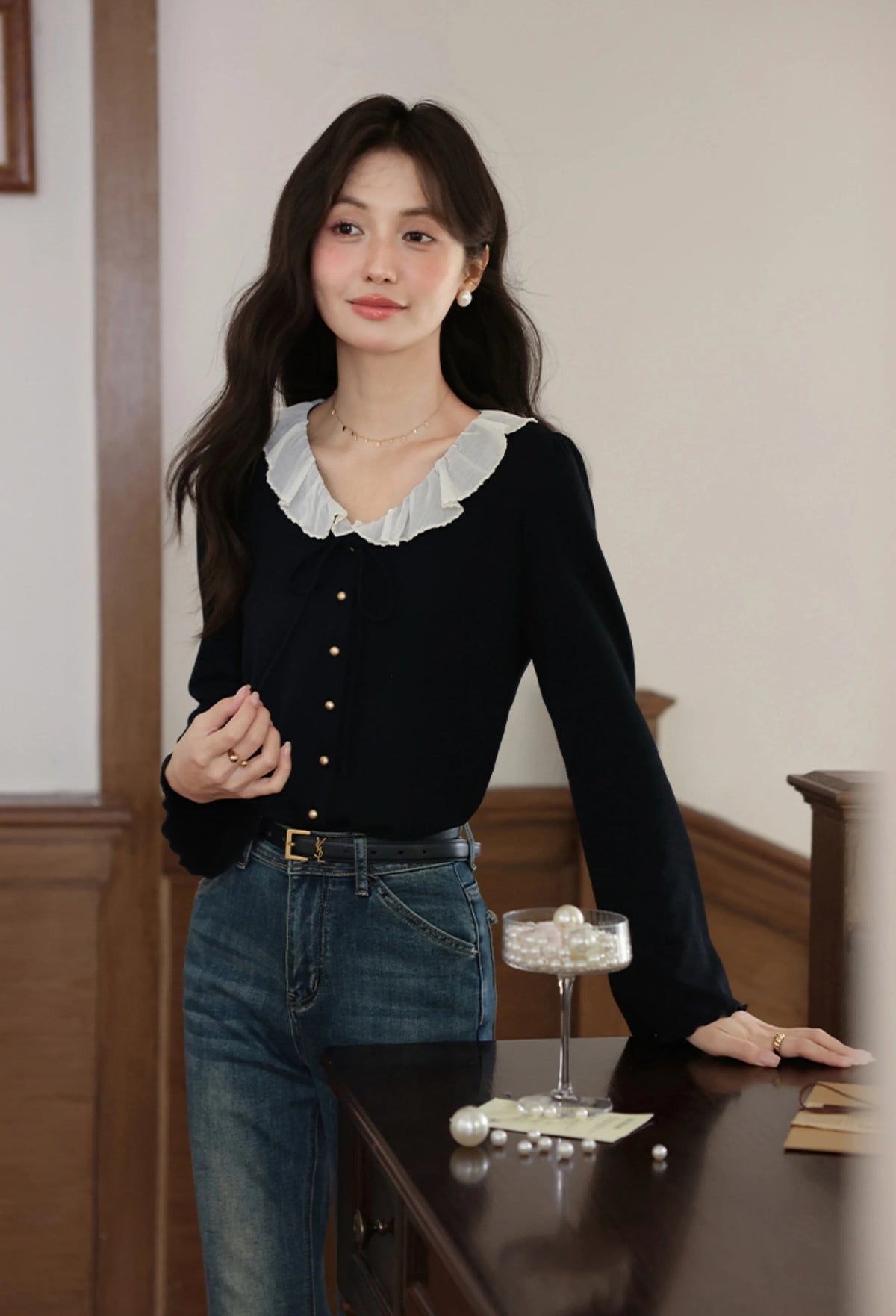 VILZSTUDIOS Chic Ruffled Collar Sweater