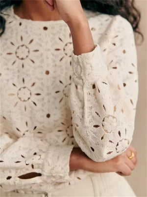 VILZSTUDIOS Floral Crochet Embroidered Puff Sleeve Blouse