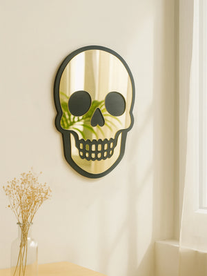 VILZSTUDIOS Halloween Skull Shaped Acrylic Wall Mirror Black Frame Wall Hanging Golden Decorative Mirror for Home Living Room & Bedroom Gift