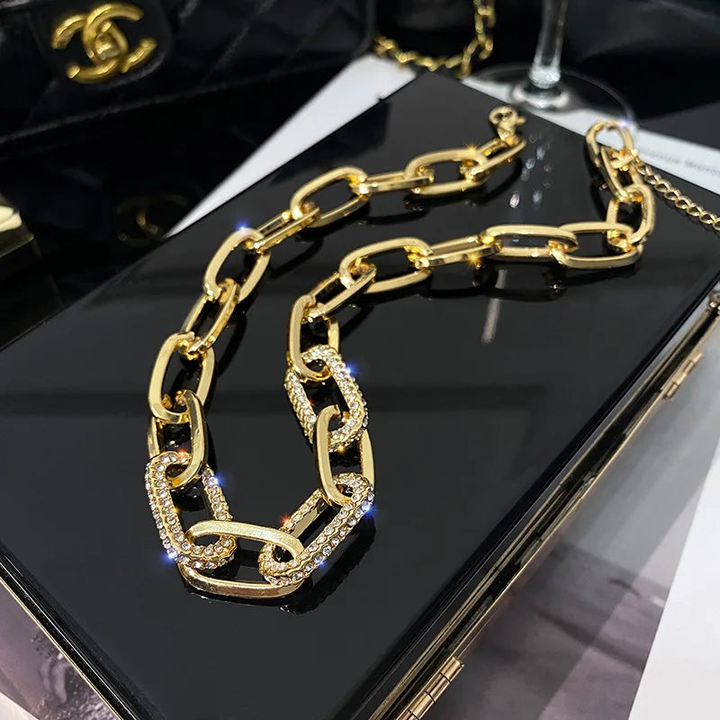 VILZSTUDIOS Thick Metal Chains Necklace