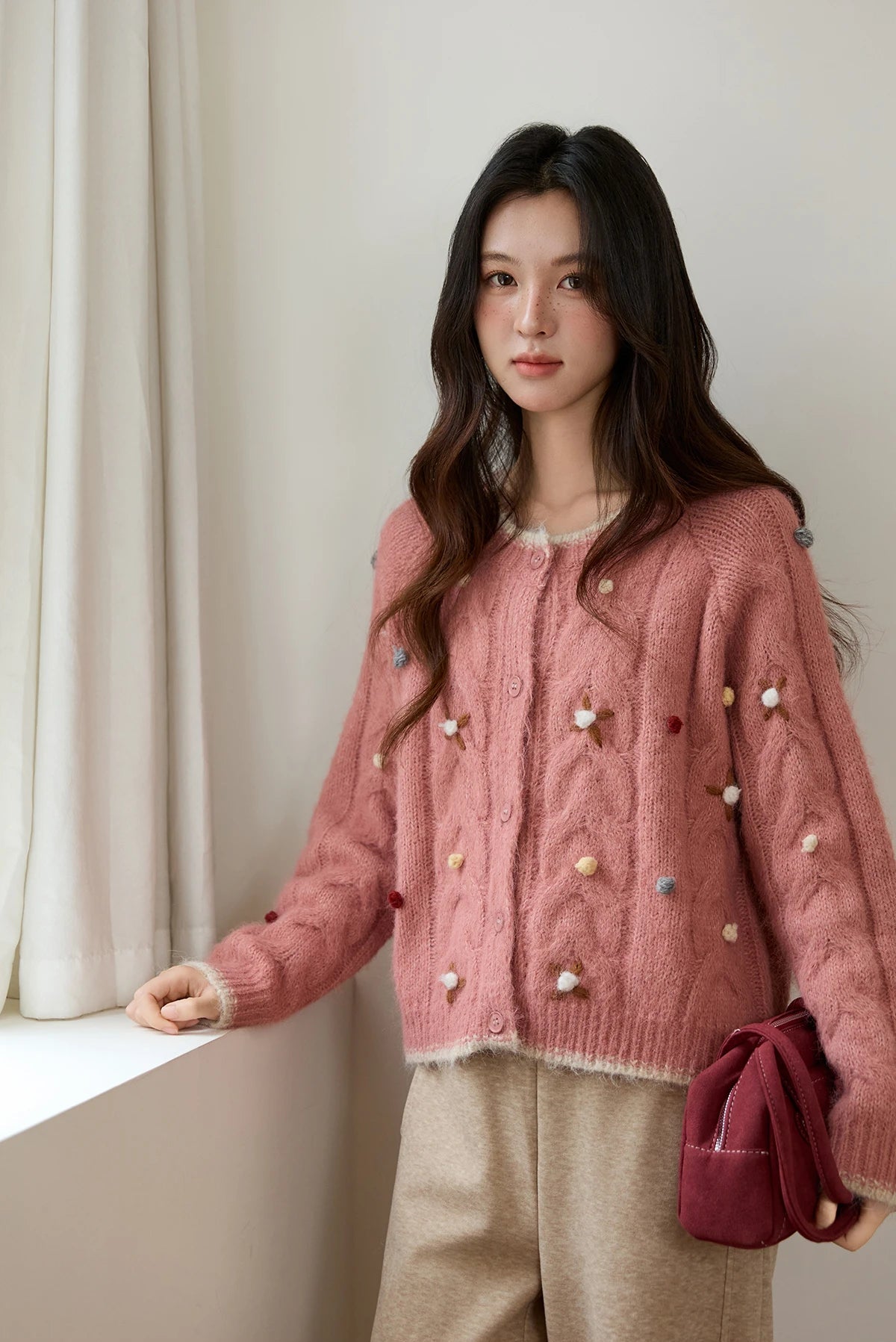VILZSTUDIOS Luxurious Hand-Knitted Wool Sweater