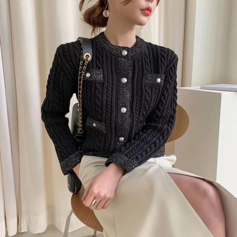 VILZSTUDIOS Elegant Knit Cardigan