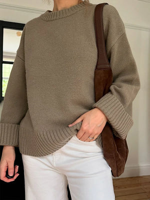 VILZSTUDIOS Cozy Rounded Neck Knit Sweater