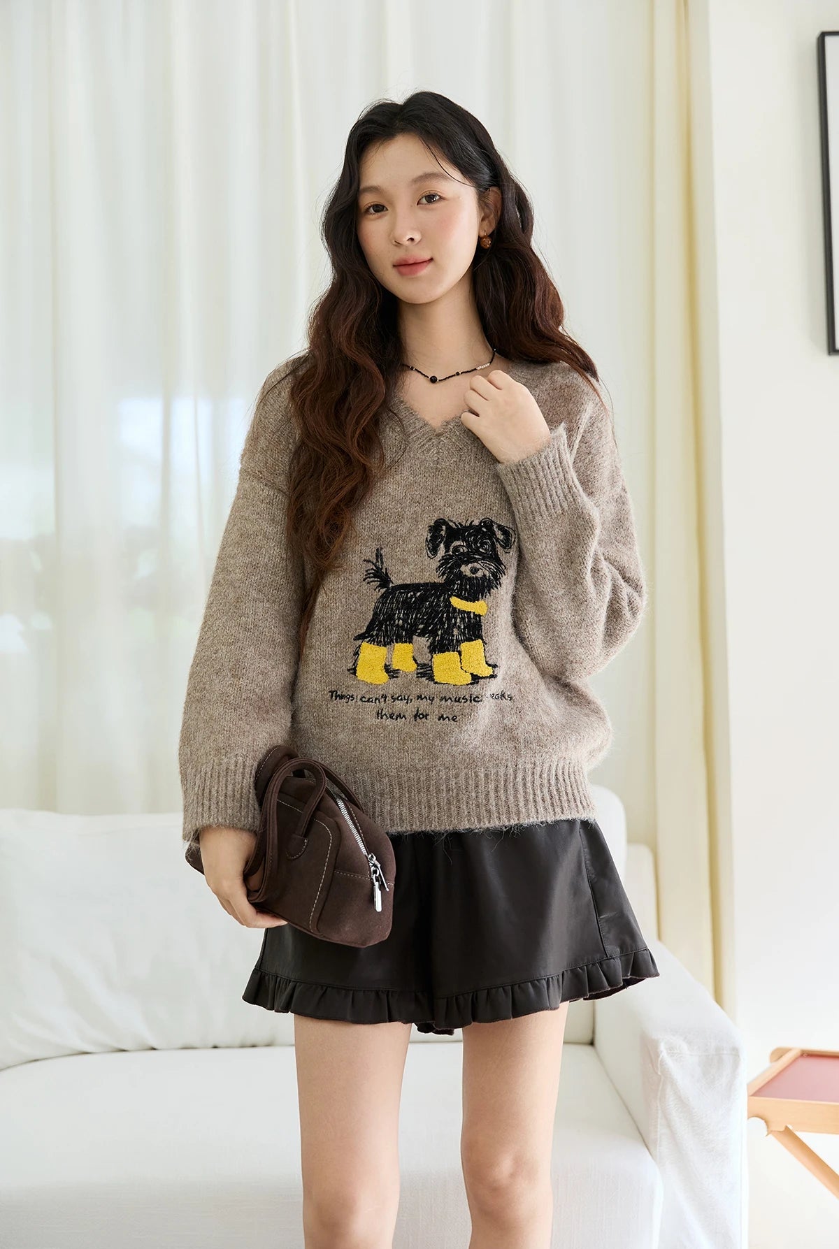 VILZSTUDIOS Casual Puppy Embroidered V-Neck Sweater