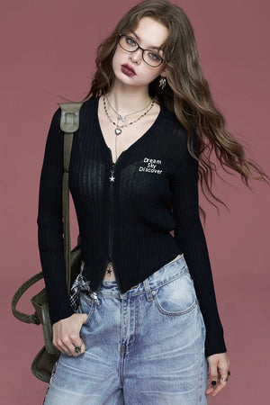 VILZSTUDIOS Y2K Streetwear V-Neck Letter Print Black Crop Top