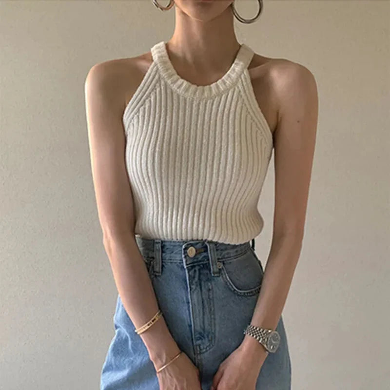 VILZSTUDIOS Chic Round Neck Knitted Halter Top