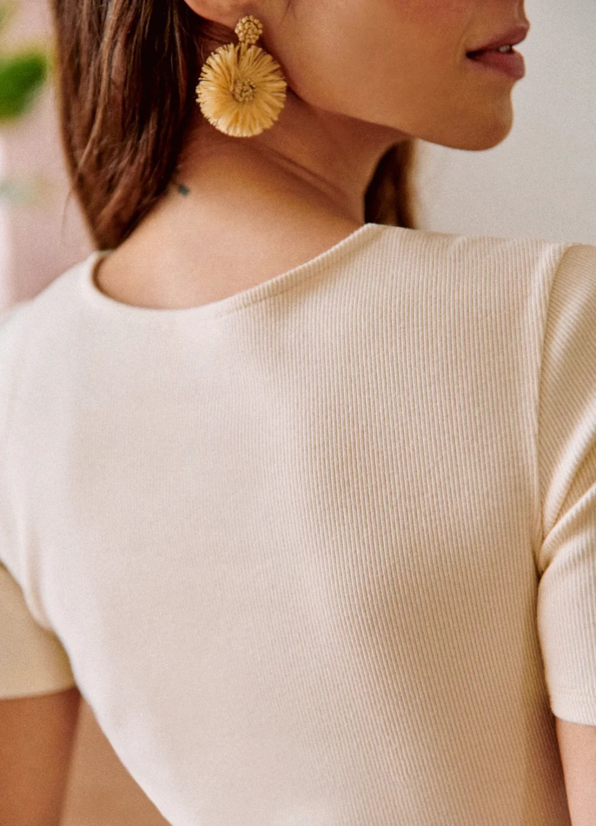 VILZSTUDIOS Slim Cross Knot V-Neck Blouse