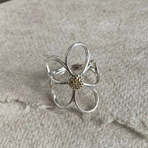 VILZSTUDIOS Elegant Silver Hollow Daisy Ring