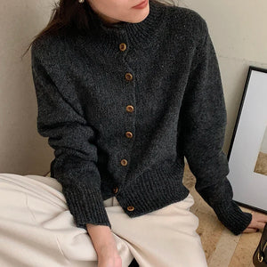 VILZSTUDIOS Luxurious Turtleneck Knit Cardigan