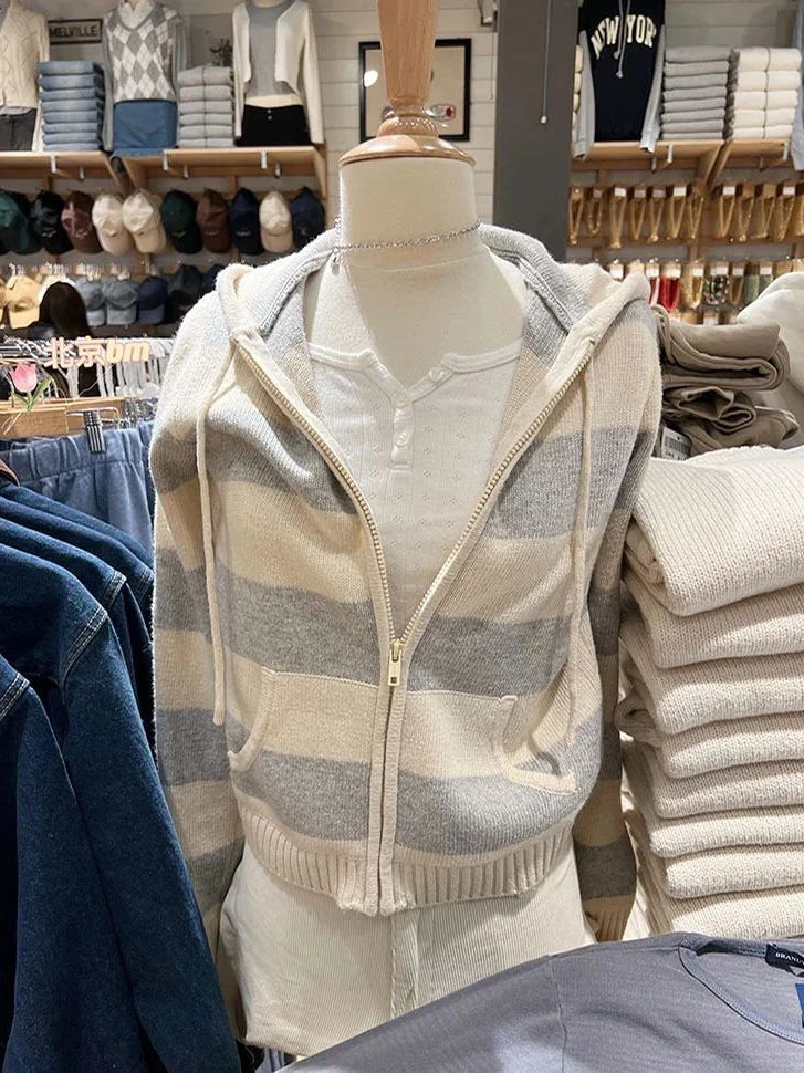 VILZSTUDIOS Cozy Striped Knitted Hooded Cardigan