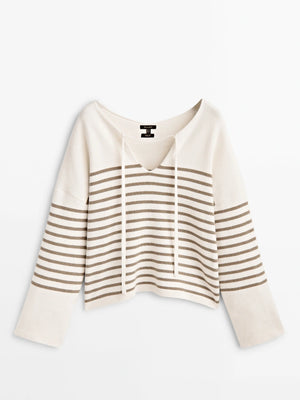 VILZSTUDIOS Casual V-Neck Light Sweater