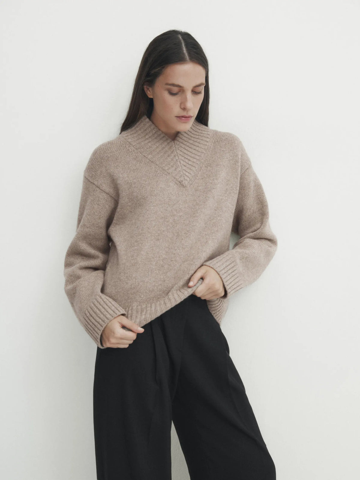 VILZSTUDIOS French Casual V-Neck Sweater