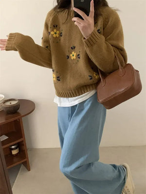 VILZSTUDIOS Flower Embroidered Sweater