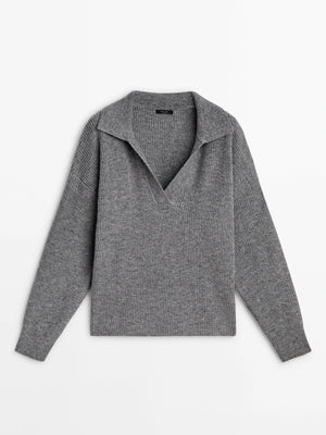 VILZSTUDIOS Classic V-Neck Knit Sweater