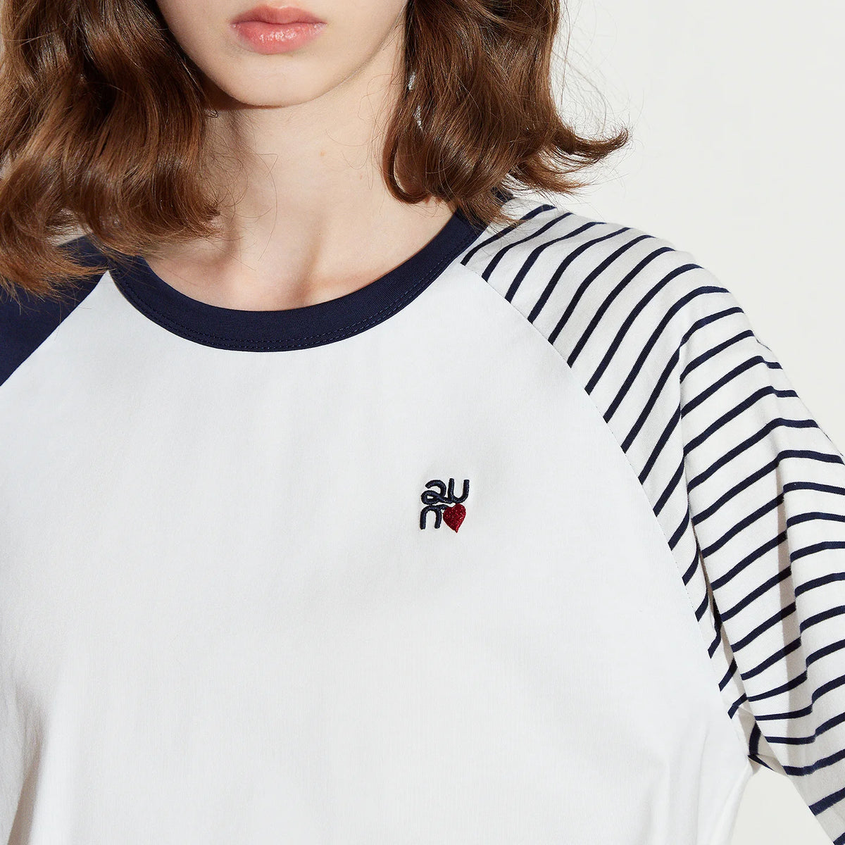 VILZSTUDIOS Contrasting Color Raglan Sleeve Asymmetrical T-Shirt