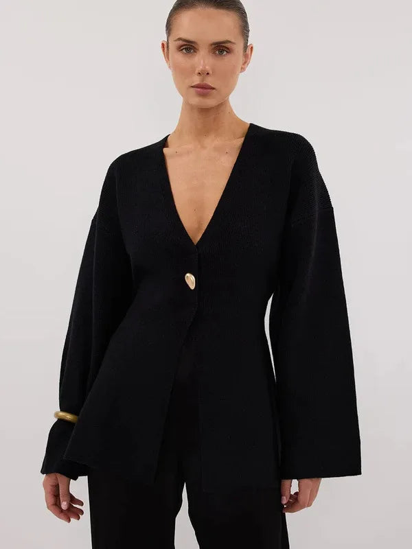 VILZSTUDIOS Elegant V-Neck Cardigan