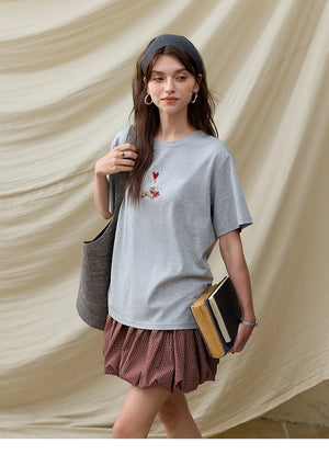 VILZSTUDIOS Basic Dog Embroidery T-Shirt