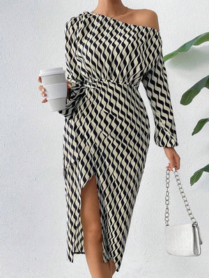 VILZSTUDIOS Striped Print Off-Shoulder Dress with Lantern