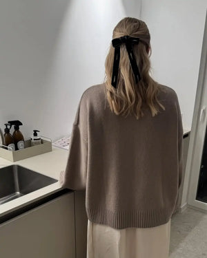VILZSTUDIOS Cozy Rounded Neck Knit Sweater