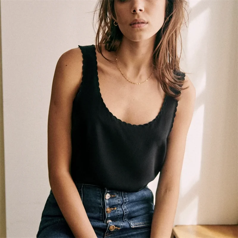 VILZSTUDIOS Stylish Wave Edge Sleeveless Blouse