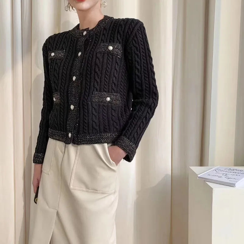 VILZSTUDIOS Elegant Knit Cardigan
