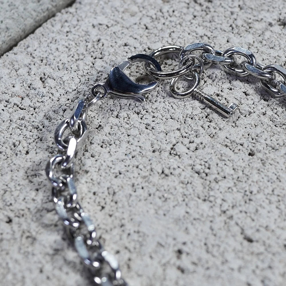 VILZSTUDIOS Chunky Stainless Steel Padlock Chain Necklace