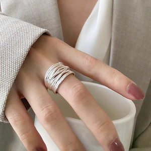 VILZSTUDIOS Geometric Wide Twisted Lines Finger Ring