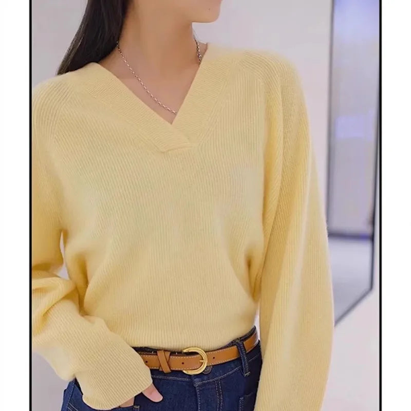 VILZSTUDIOS Cozy Wool V-Neck Knitted Sweater