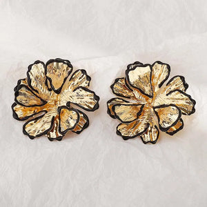 VILZSTUDIOS Exaggerated Punk Edged Gold Flower Earrings