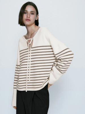 VILZSTUDIOS Casual V-Neck Light Sweater